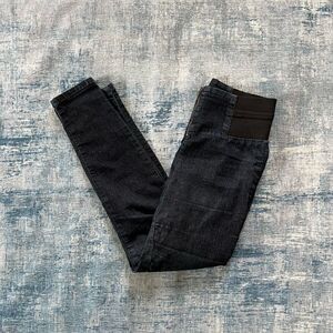 Heart Breaker Dark Wash Elastic Waist Zippered Skinny Jeans Medium